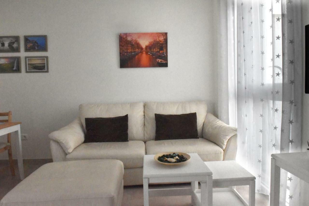 Apartamento El Ático De Claudia Torre Del Mar Exterior foto