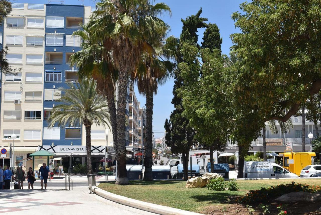 Apartamento El Ático De Claudia Torre Del Mar Exterior foto