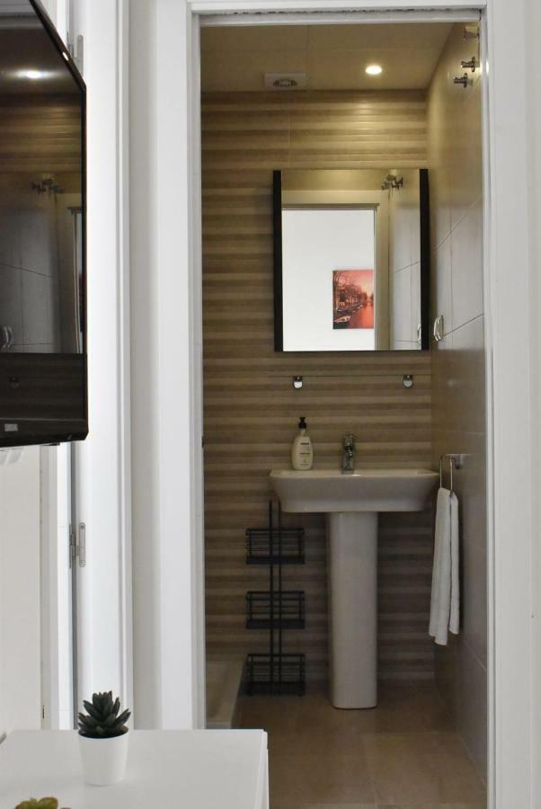 Apartamento El Ático De Claudia Torre Del Mar Exterior foto